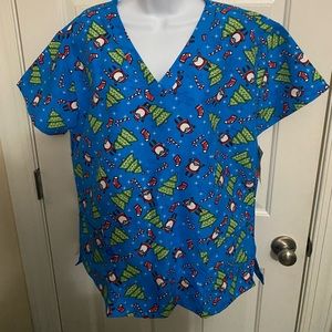 Scrubs top Gabby Brooke Santa Elves Christmas Short Sleeve Medical NWT XL